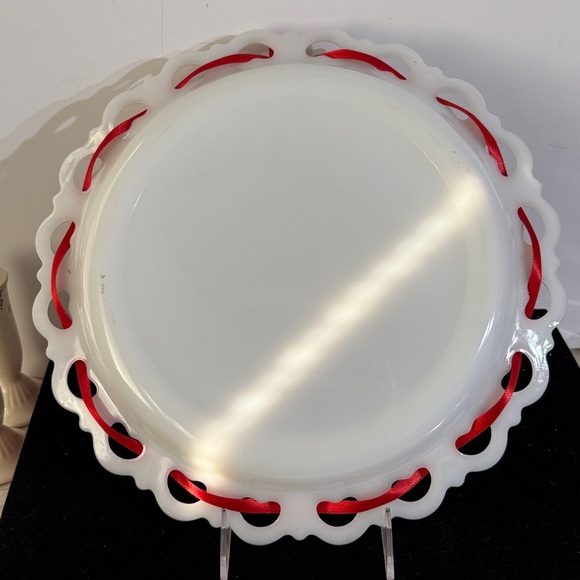 Vintage serving Platter by Anchor Hocking Old Colony Open Lace milk white opaque - Picture 4 of 4